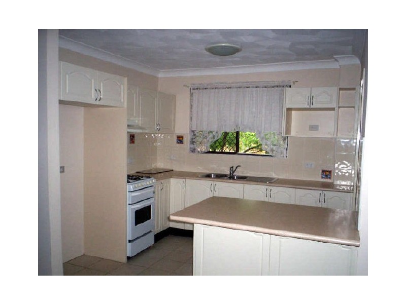 2/18-20 Queens Road, Westmead NSW 2145