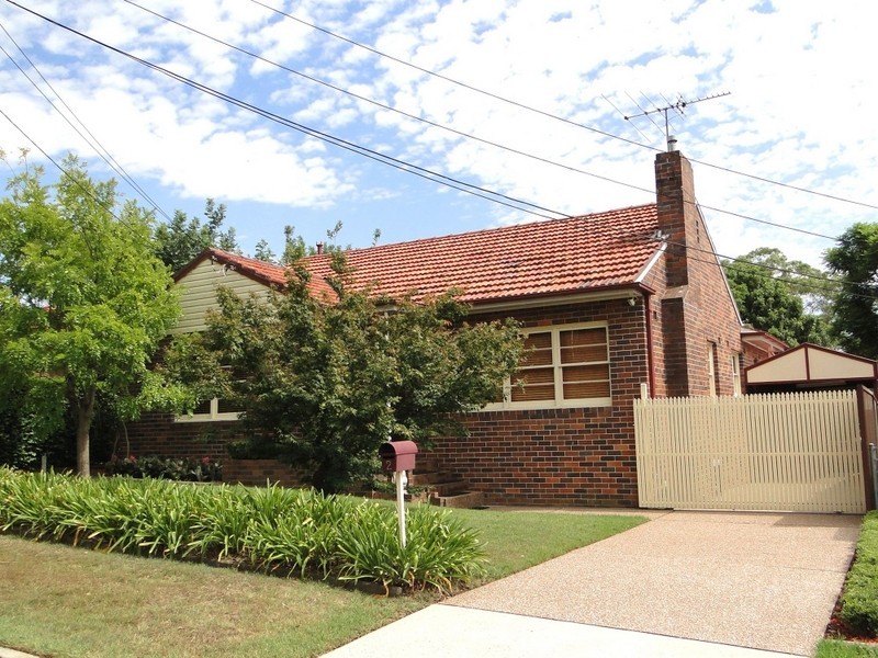2 Curtin Place, Westmead NSW 2145