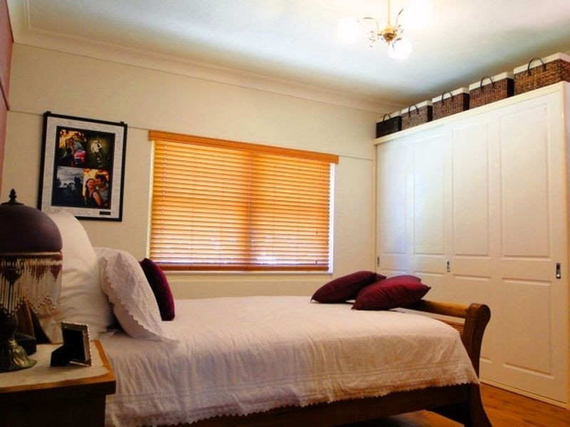 2 Curtin Place, Westmead NSW 2145