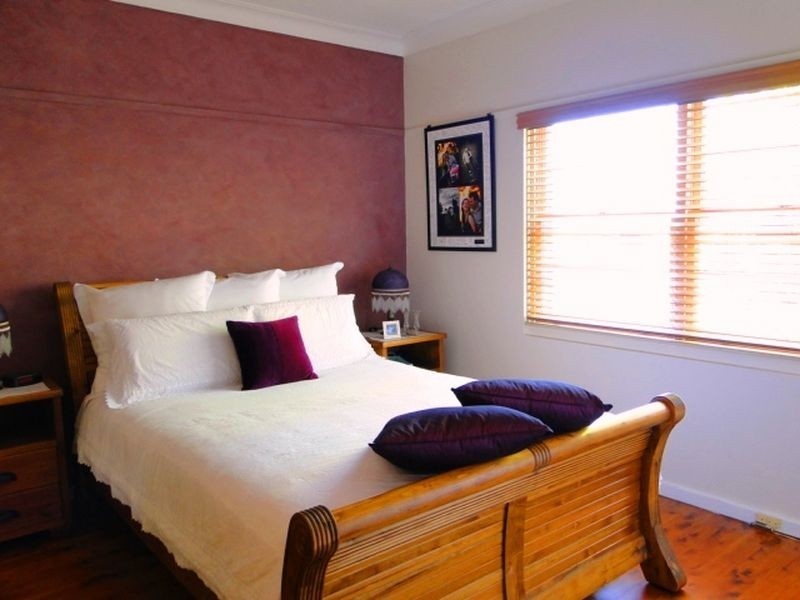 2 Curtin Place, Westmead NSW 2145
