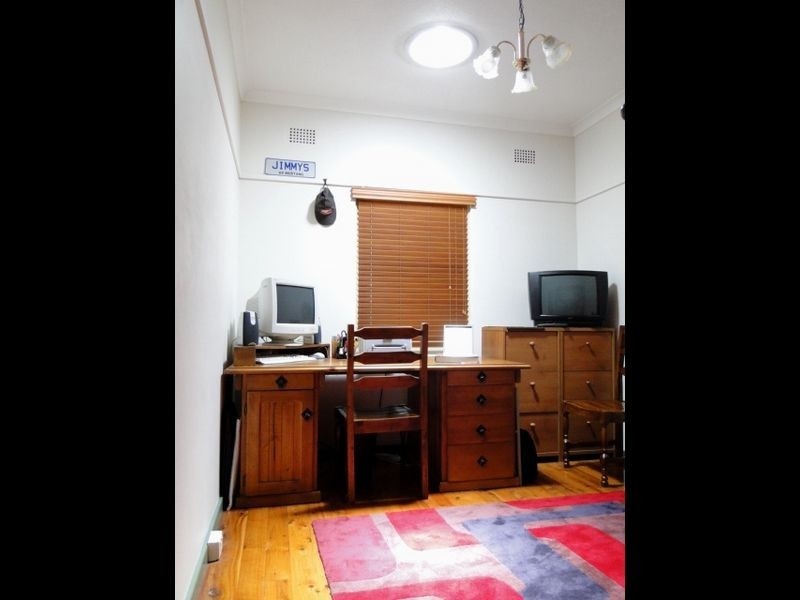 2 Curtin Place, Westmead NSW 2145