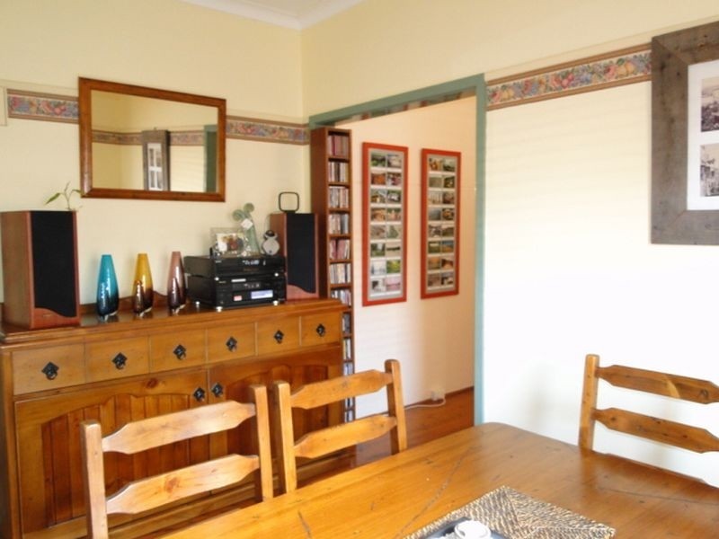 2 Curtin Place, Westmead NSW 2145