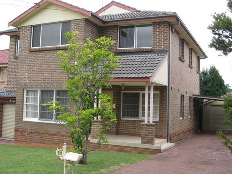 15 Ralph Street, Westmead NSW 2145