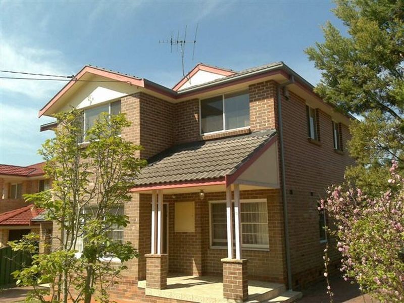 15 Ralph Street, Westmead NSW 2145