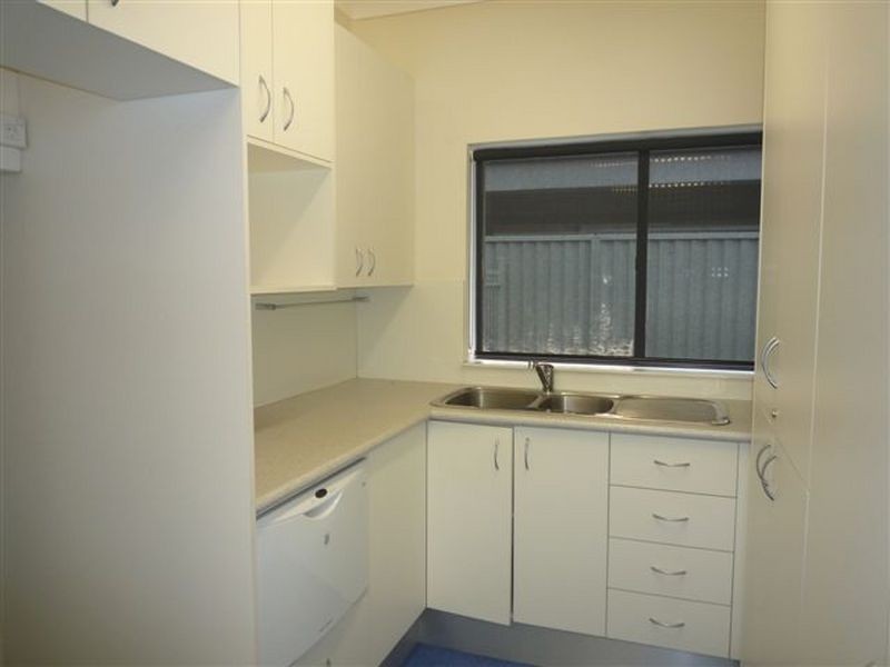 7 Helen Street, Westmead NSW 2145