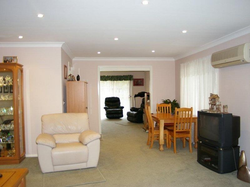 6 Radiata Avenue, Baulkham Hills NSW 2153