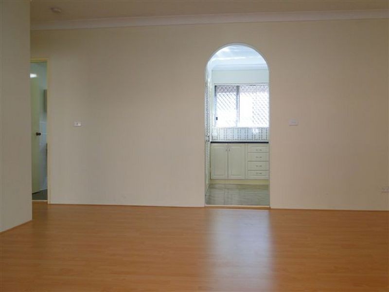 2/5 Railway Parade, Westmead NSW 2145