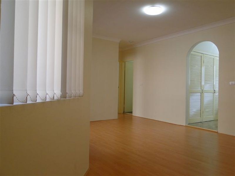 2/5 Railway Parade, Westmead NSW 2145