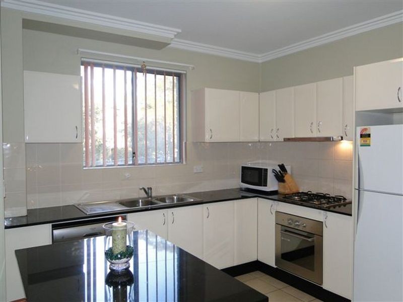 6/174-176 Bridge Road, Westmead NSW 2145