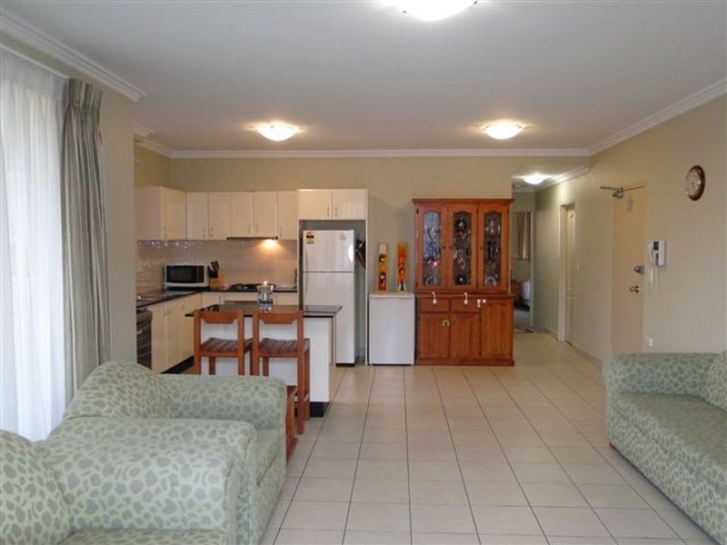 6/174-176 Bridge Road, Westmead NSW 2145