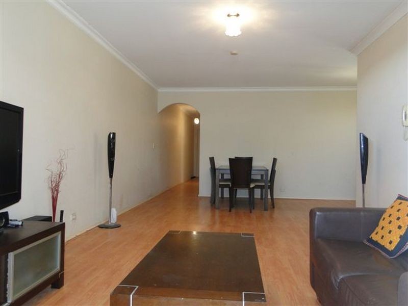 10/11 Good Street, Westmead NSW 2145