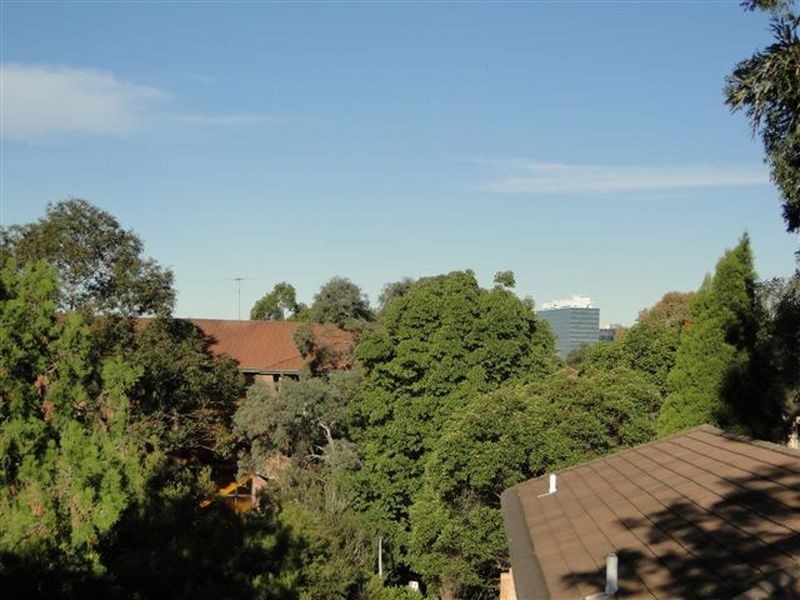 8/7-9 Central Avenue, Westmead NSW 2145