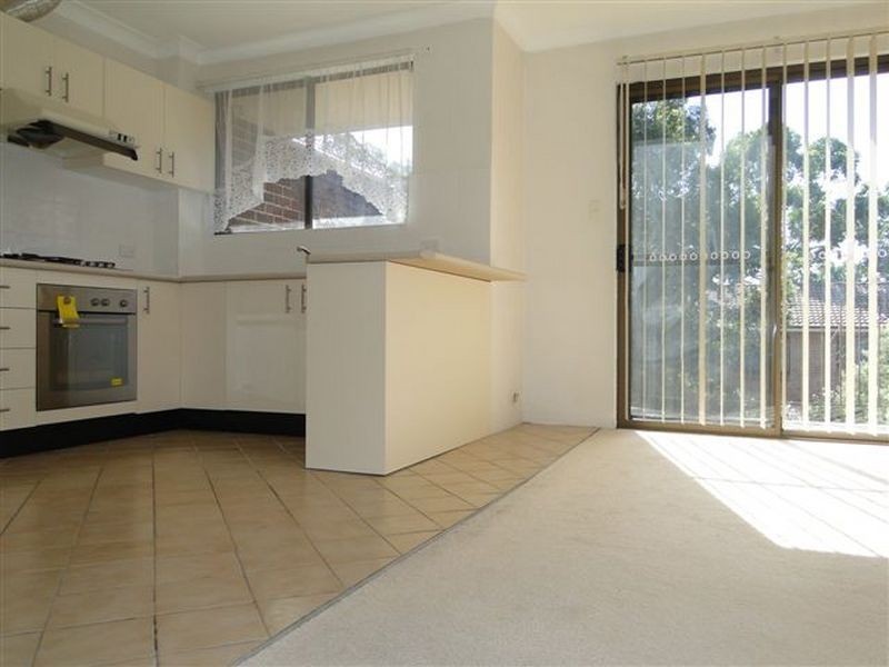 9/18-20 Central Avenue, Westmead NSW 2145