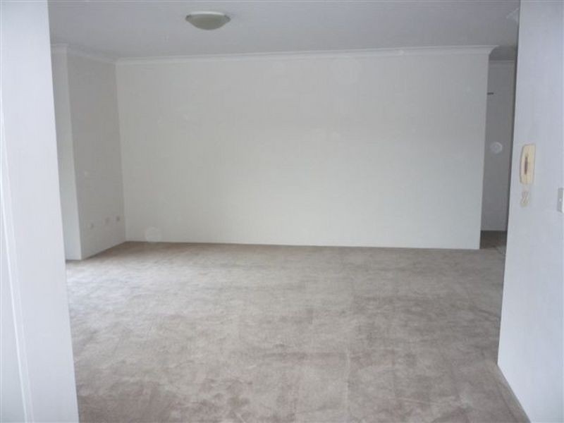 17/21-23 Railway Parade, Westmead NSW 2145