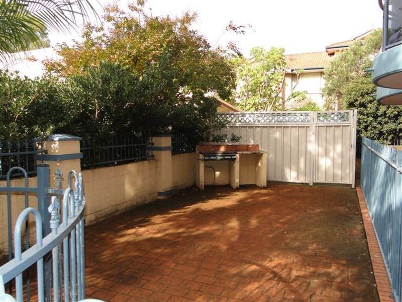 15/2-6 Priddle Street, Westmead NSW 2145