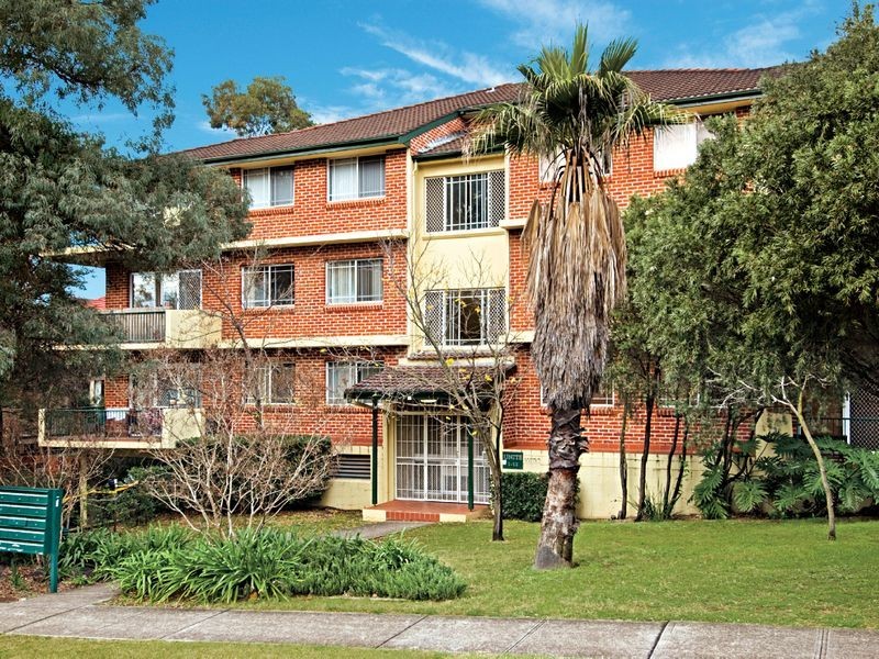 8/54-60 Hassall Street, Westmead NSW 2145