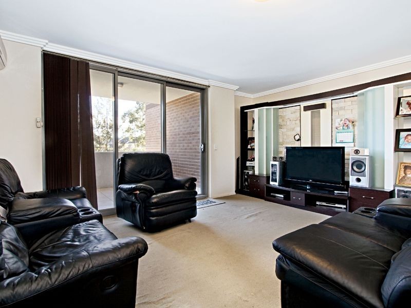 8/4-10 Benedict Court, Merrylands NSW 2160