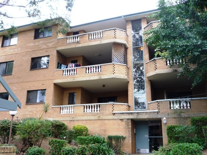 4/16-18 Alfred Street, Westmead NSW 2145