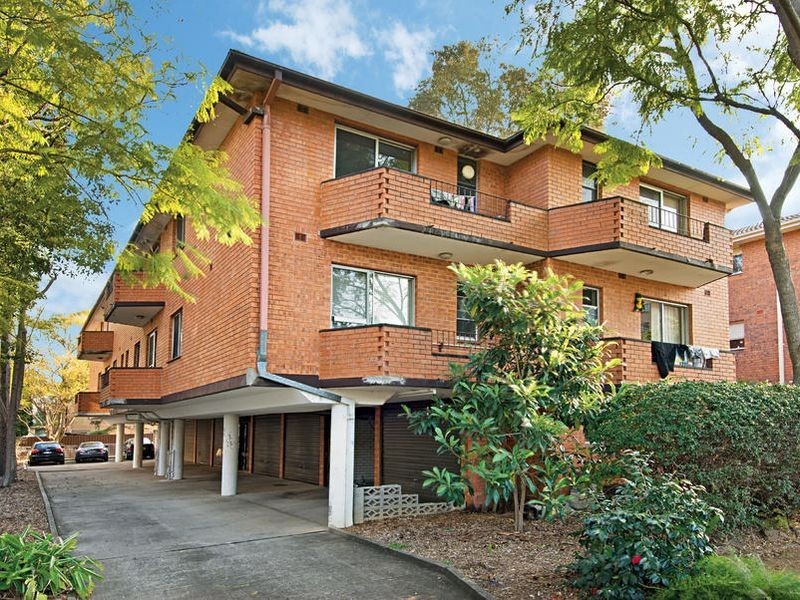 2/24 Caroline Street, Westmead NSW 2145