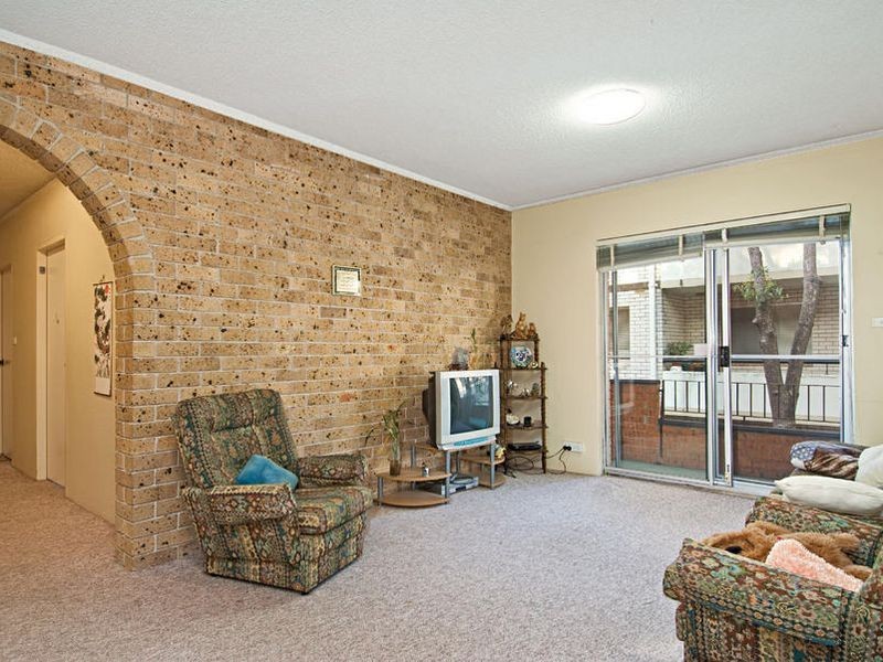 2/24 Caroline Street, Westmead NSW 2145