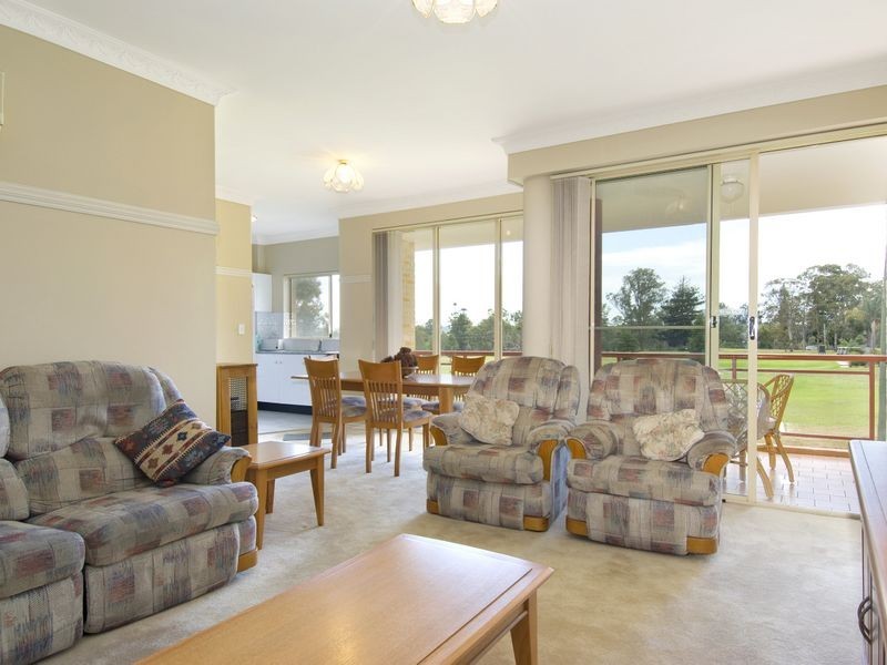 10/25-27 Parkside Lane, Westmead NSW 2145