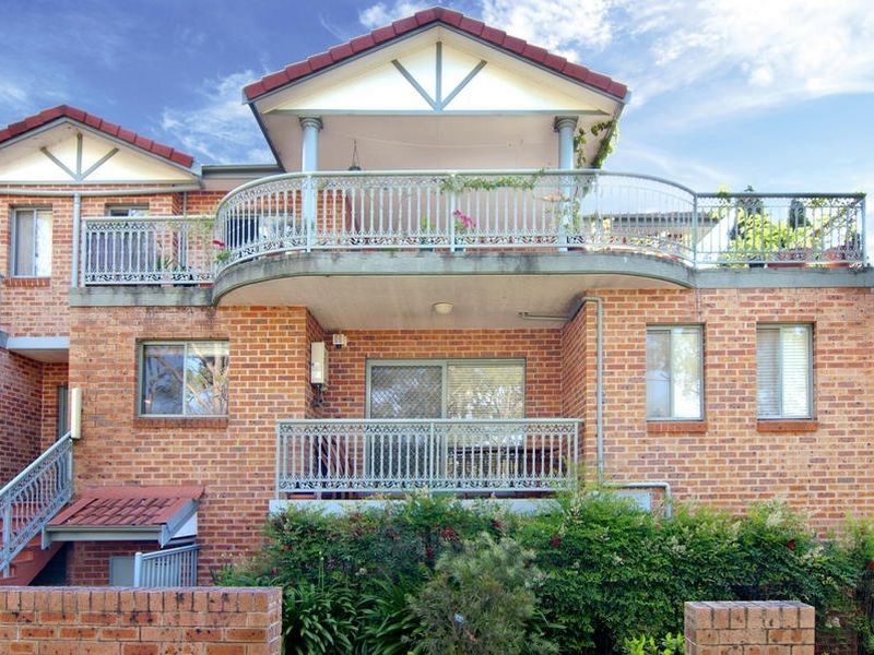 1/15-17 Thomas May Place, Westmead NSW 2145