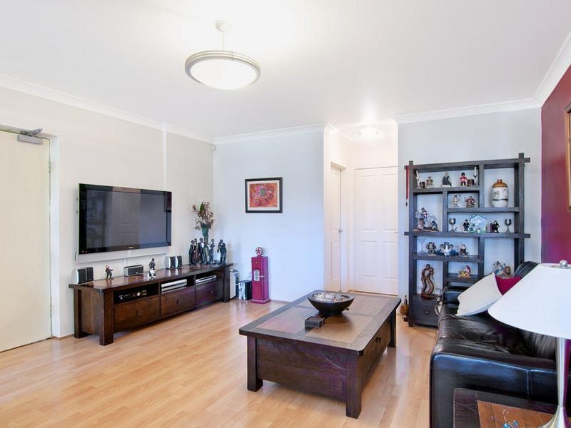 1/15-17 Thomas May Place, Westmead NSW 2145