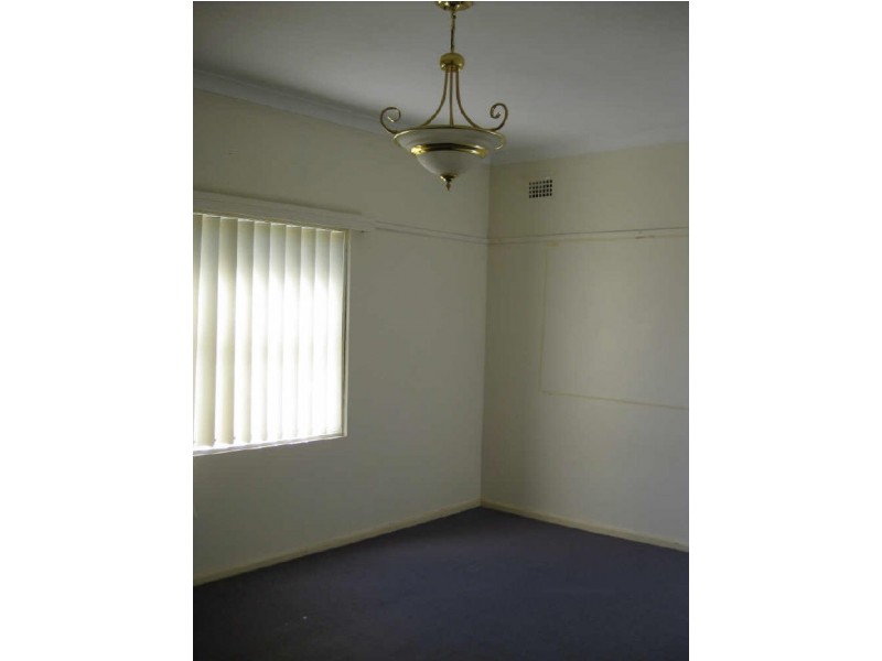 26 SCHOOL PARADE, Westmead NSW 2145