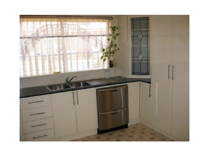 26 SCHOOL PARADE, Westmead NSW 2145