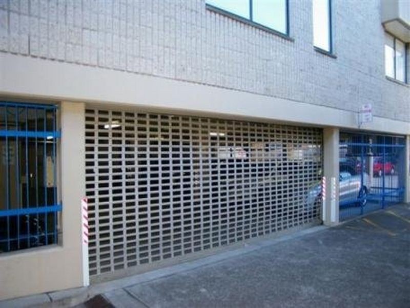 27 Railway Parade, Westmead NSW 2145