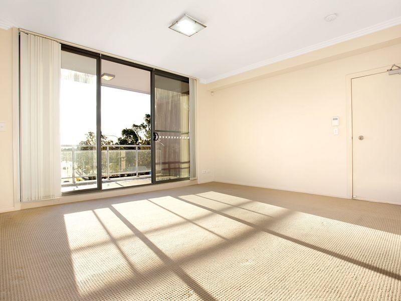 8/163 Hawkesbury Road, Westmead NSW 2145