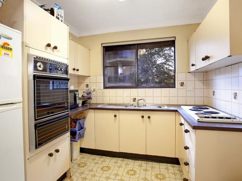 18/10-12 Alfred Street, Westmead NSW 2145