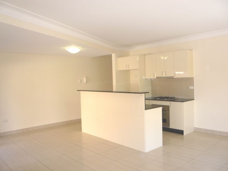 1/3-5 Windermere Avenue, Northmead NSW 2152