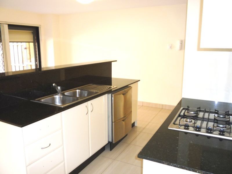 1/3-5 Windermere Avenue, Northmead NSW 2152