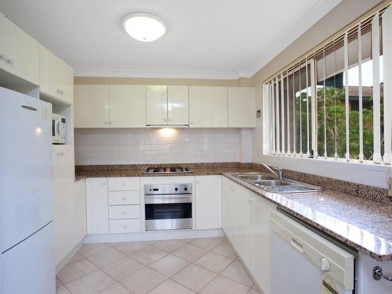 2/3-5 Oakes Street, Westmead NSW 2145