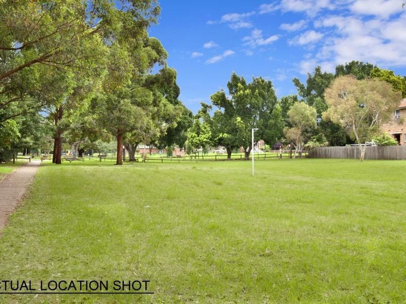 33 Austral Avenue, Westmead NSW 2145
