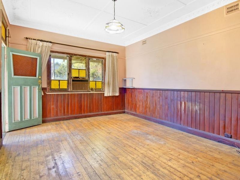 21 School Parade, Westmead NSW 2145