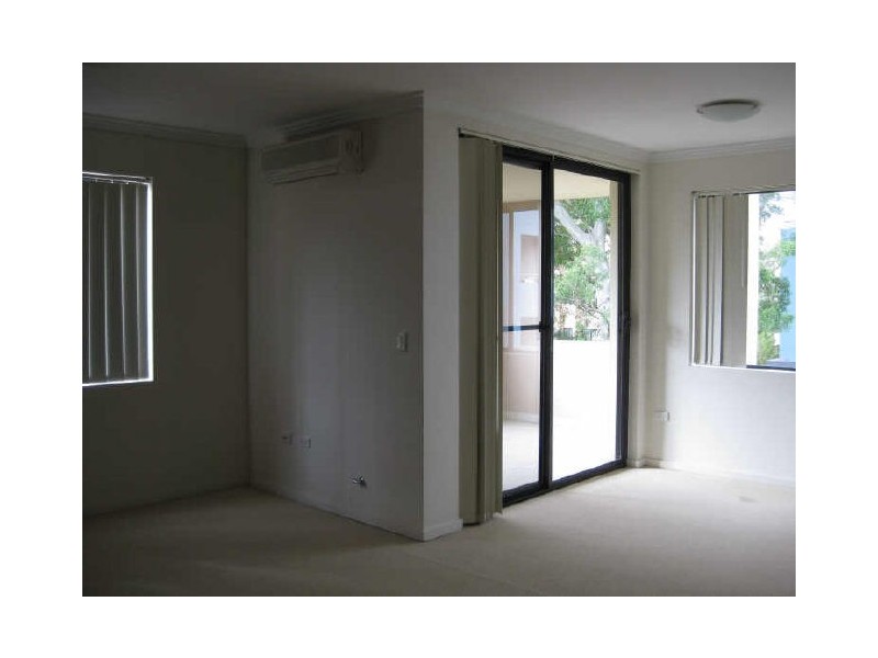 40-42 LYDBROOK STREET, Westmead NSW 2145