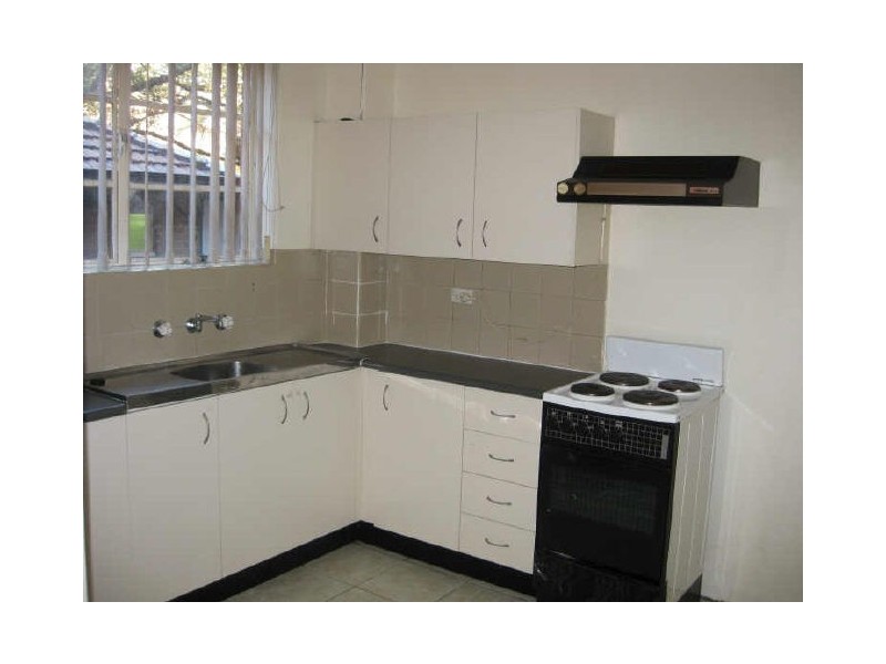 30 QUEENS ROAD, Westmead NSW 2145