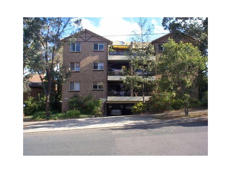 18-20 MOWLE STREET, Westmead NSW 2145