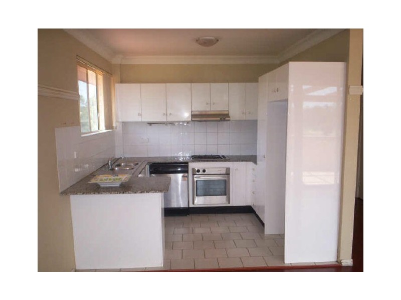 25 PARKSIDE LANE, Westmead NSW 2145