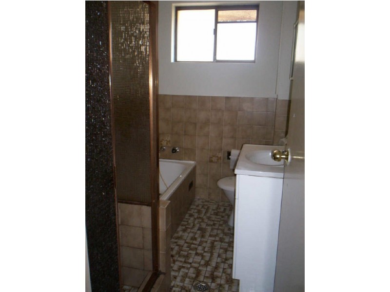 32-33 PARK AVENUE, Westmead NSW 2145