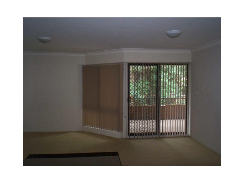 211 HAWKESBURY ROAD, Westmead NSW 2145