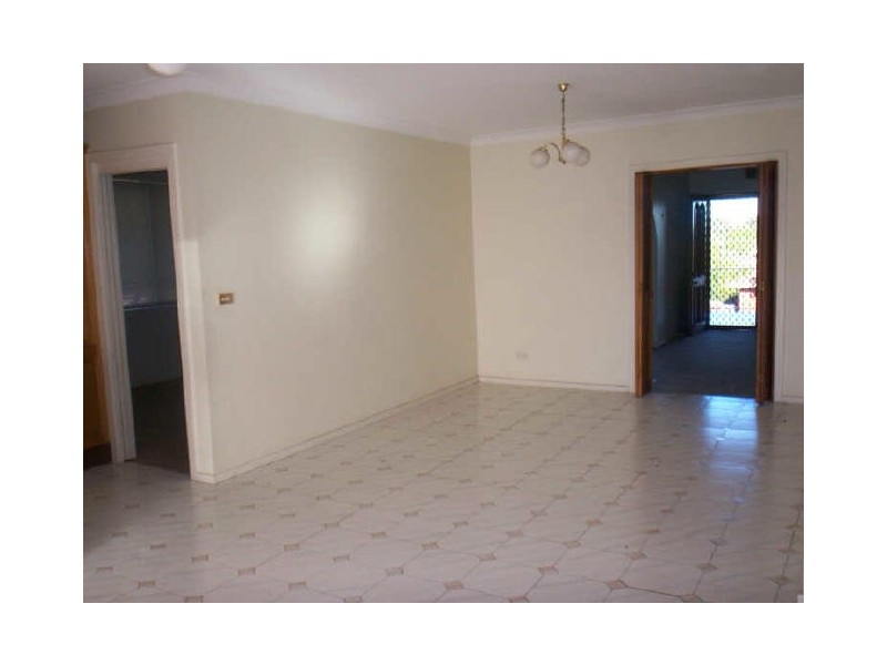 2c NAOMI STREET NORTH, Baulkham Hills NSW 2153