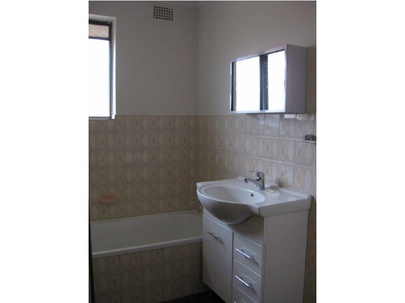 21 CAROLINE STREET, Westmead NSW 2145