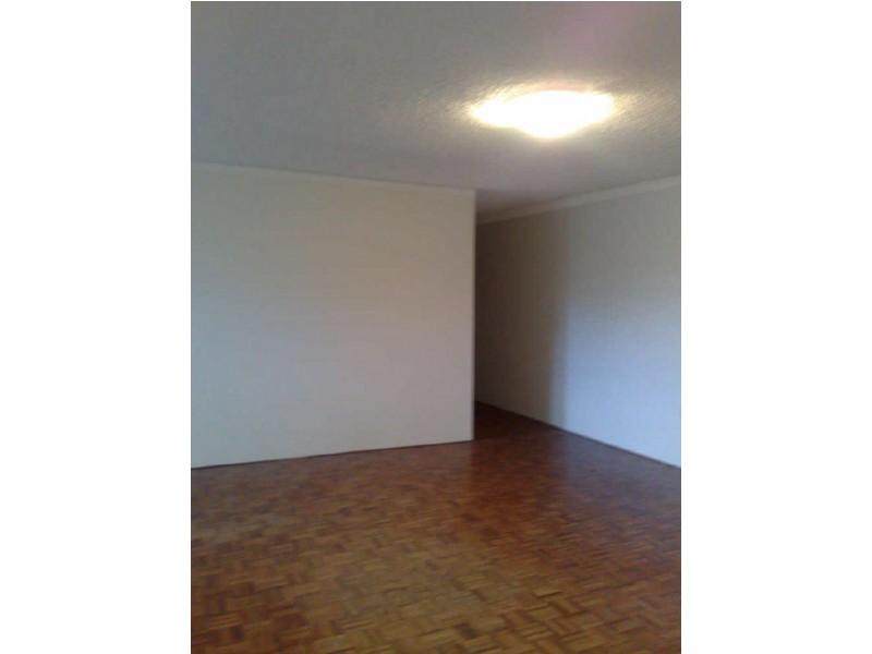 19 QUEENS ROAD, Westmead NSW 2145