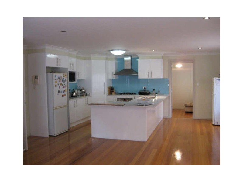 33 ALLAMBIE AVENUE, Northmead NSW 2152