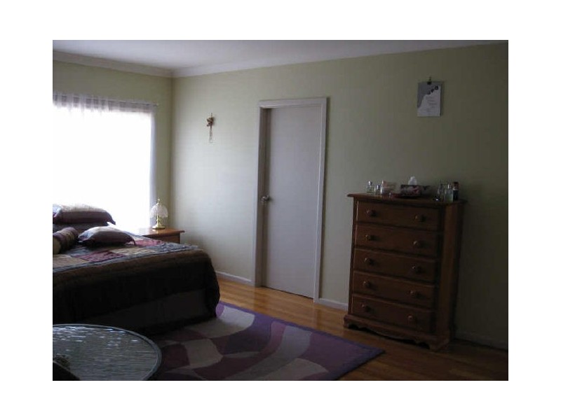 33 ALLAMBIE AVENUE, Northmead NSW 2152