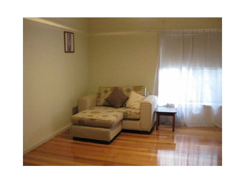 33 ALLAMBIE AVENUE, Northmead NSW 2152