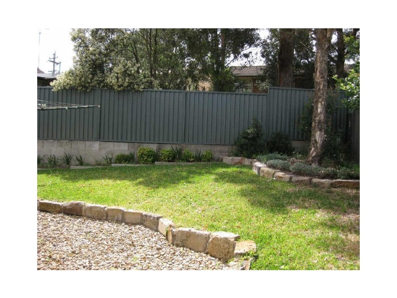 33 ALLAMBIE AVENUE, Northmead NSW 2152